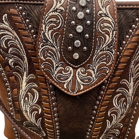 MONTANA WEST laser Cut-Out Buckle Brown Embossed Leather & Studs Concealed Carry - Picture 7 of 12